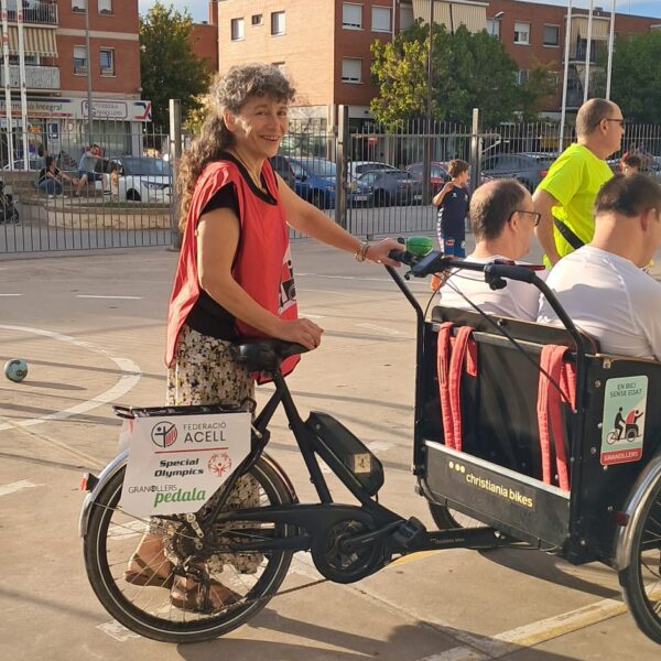 Els tricicles d’En Bici Sense Edat Granollers acompanyen els rellevistes de la torxa dels&hellip;